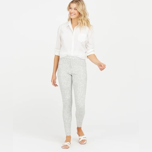 SPANX Pants - SPANX Marble Print Leggings Size S | Shaping High Rise | Stretch Comfort